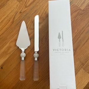 Z Gallerie Victoria Cake Set Server